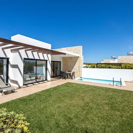 Jump Jibe Villa Sagres